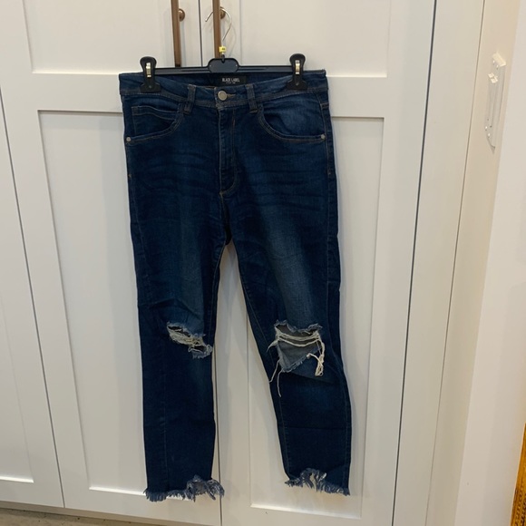 Unfinished bottom ripped knees high waisted - Picture 1 of 2